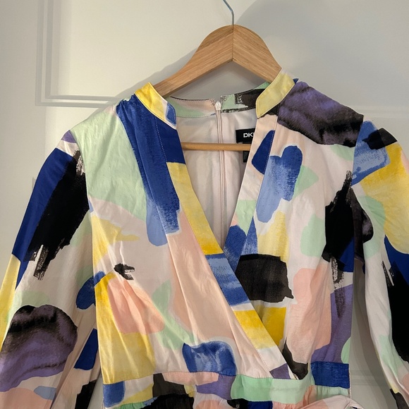 DKNY Watercolor Wrap Dress – Size 4 (New - Never Worn) - Picture 3 of 5